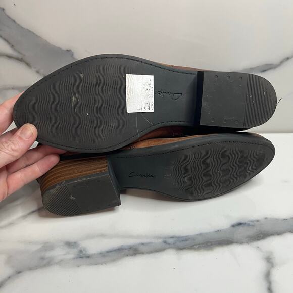 Collection by Clarks Womens Brown Buckle Comfort Round Toe Side Zip Boots Sz 8.5 - Picture 7 of 7